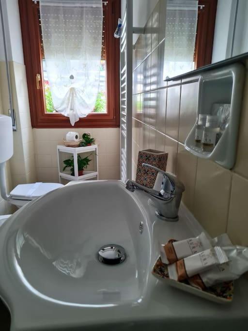 Ca Dell'Agrifoglio Apartment Кродо Екстериор снимка